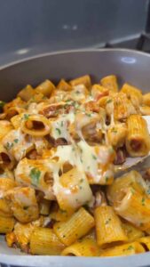 creamy chicken chorizo pasta4